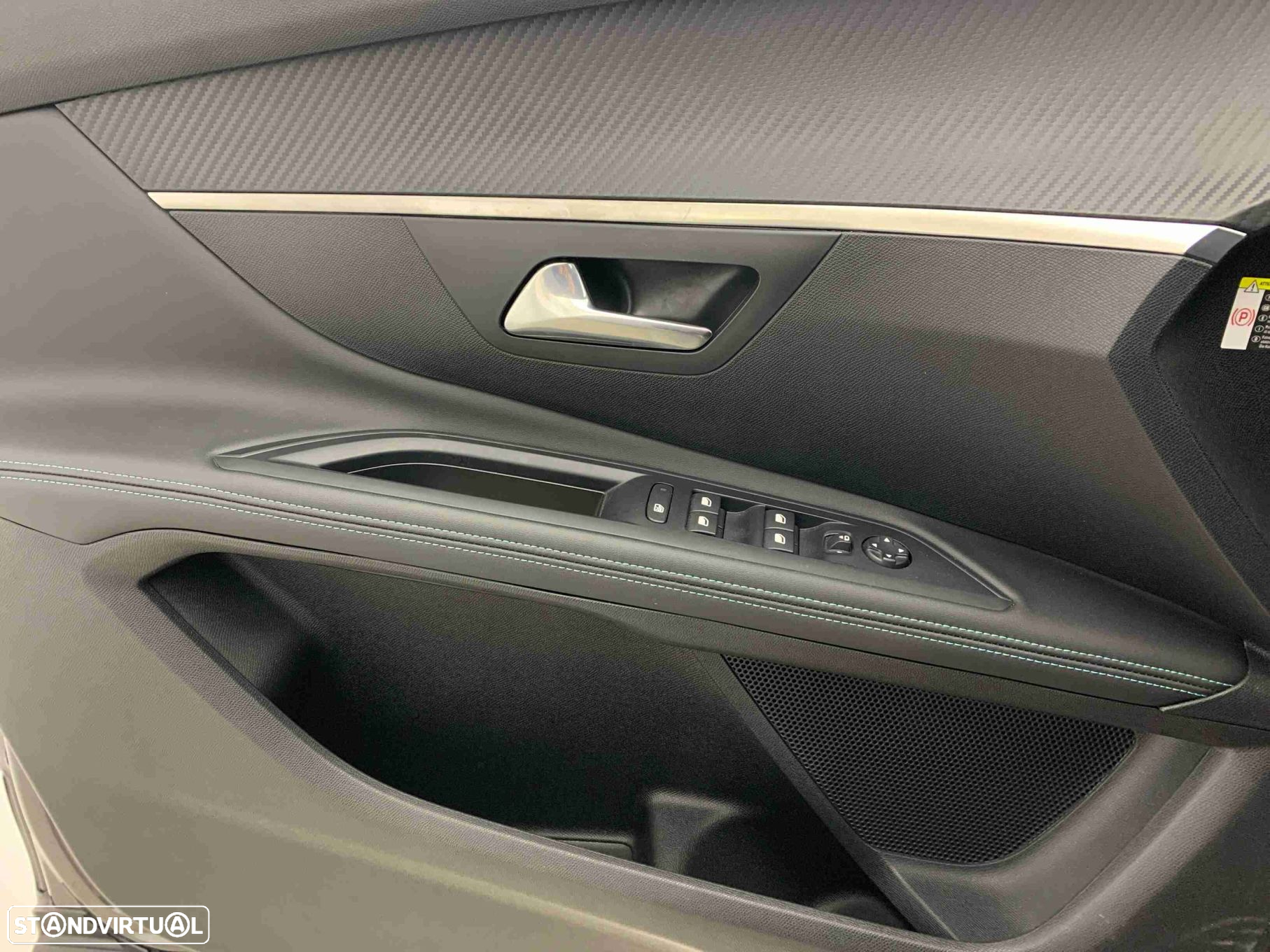 Peugeot 5008 1.2 PureTech Allure Pack EAT8 - 11