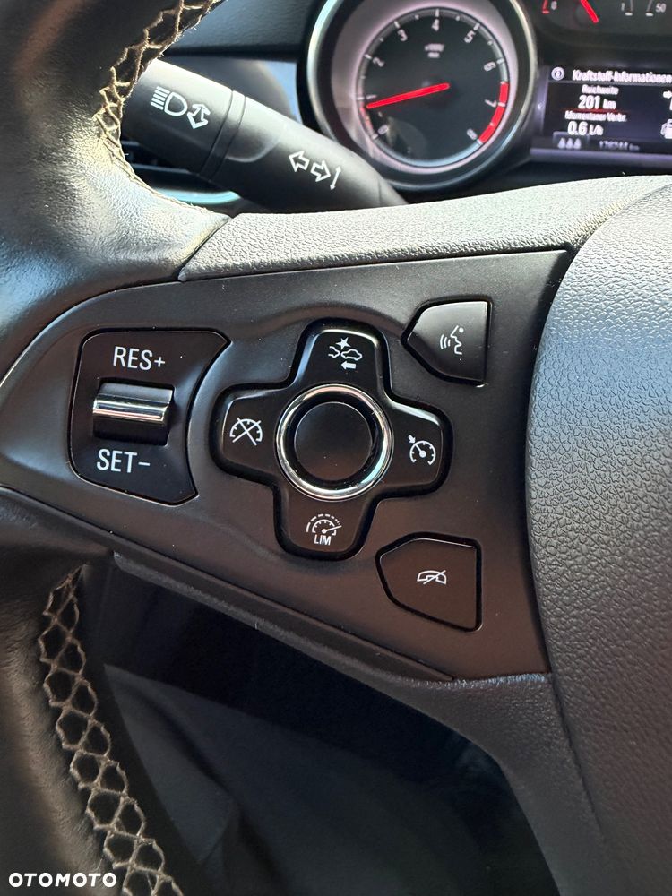 Opel Astra 1.4 Turbo Innovation - 16