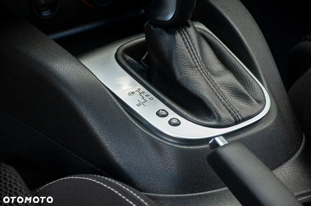 Citroën C4 PureTech 130 Stop & Start EAT6 Shine - 36