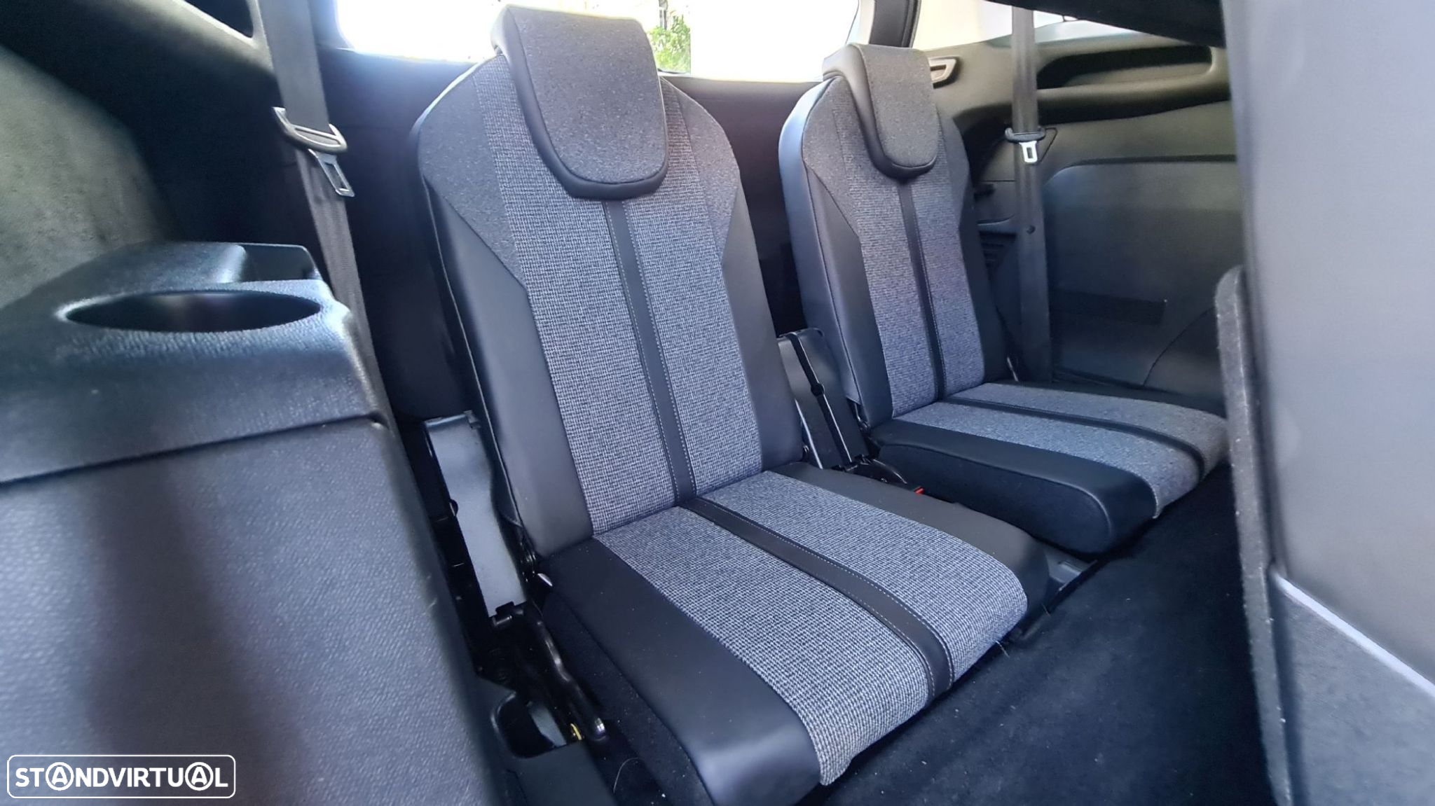 Peugeot 5008 1.6 BlueHDi Allure EAT6 J18 - 50