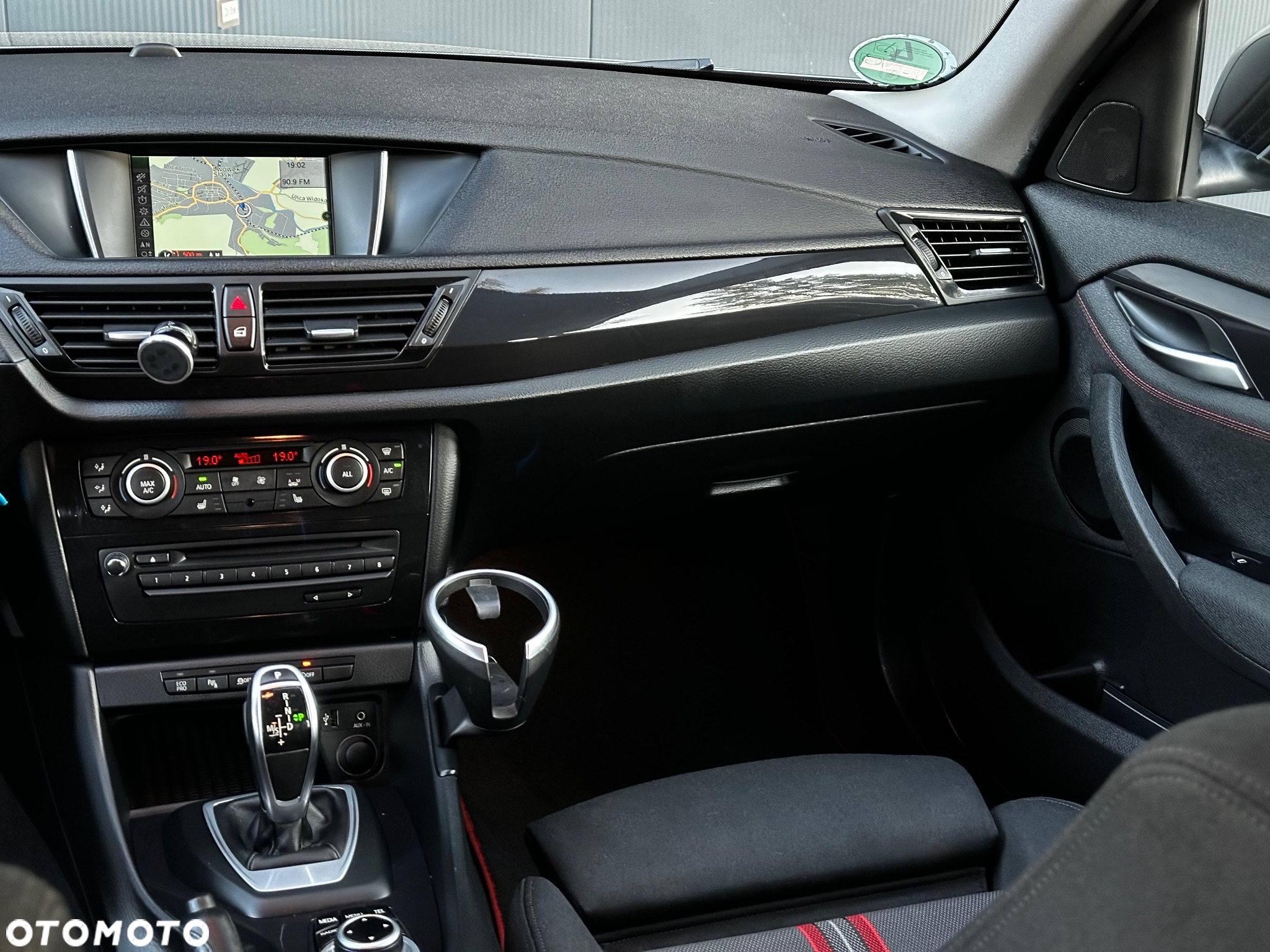 BMW X1 xDrive18d - 16