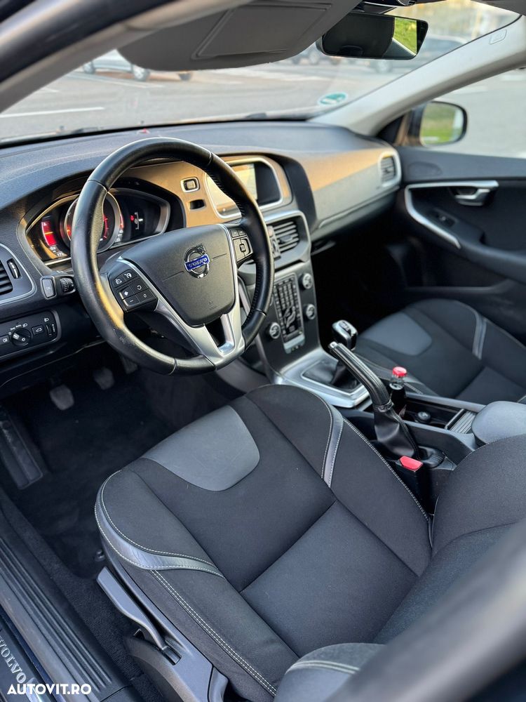 Volvo V40 D2 - 6