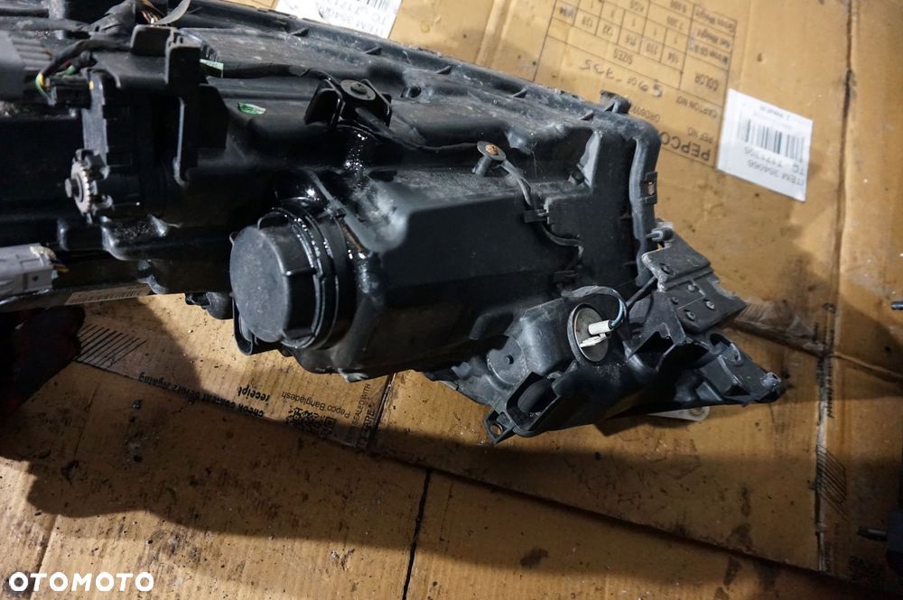 LAMPA PRZEDNIA PRAWA OUTLANDER III GF LIFT 8301C864 FULL LED MITSUBISHI 2015-2018 - 17