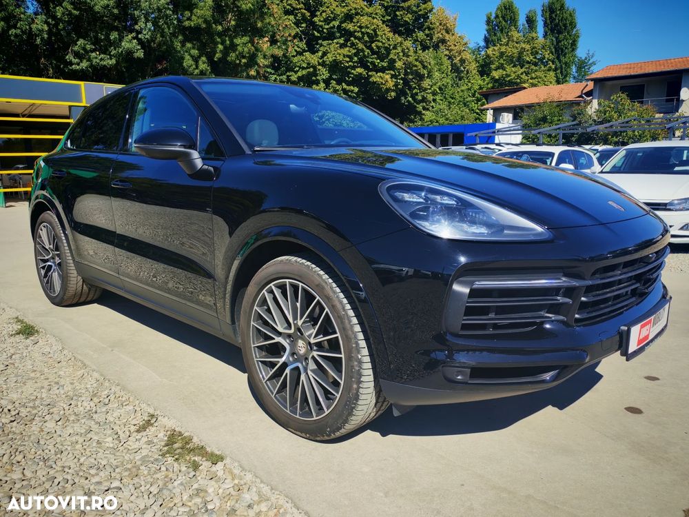 Porsche Cayenne - 1