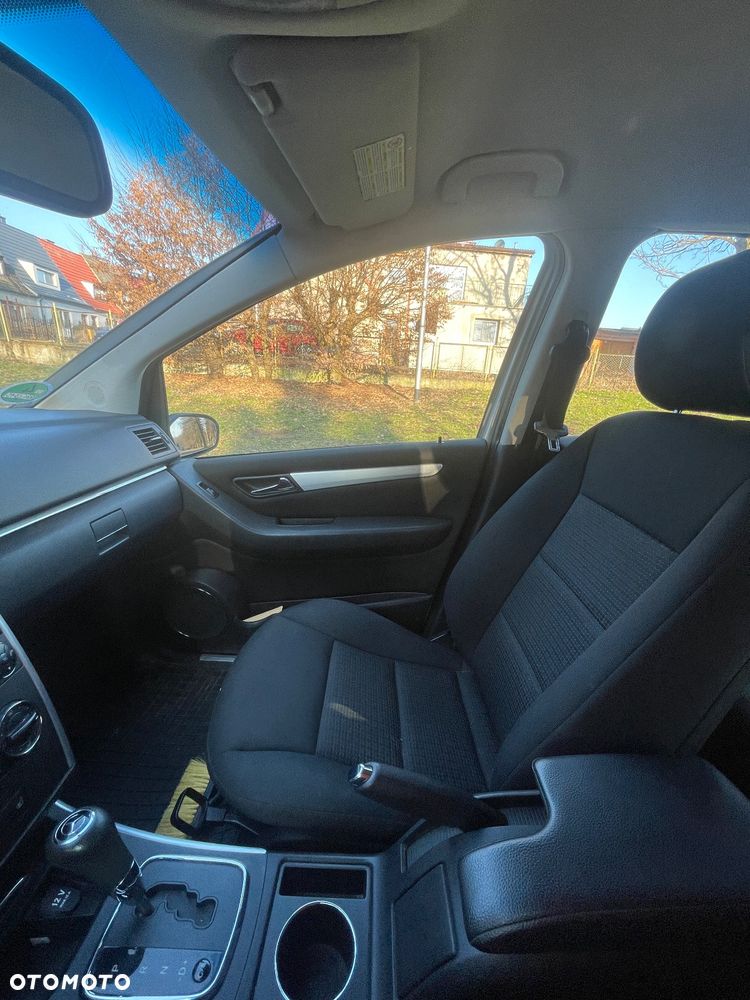 Mercedes-Benz Klasa B - 13