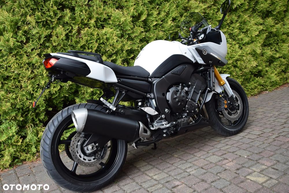 Yamaha FZ8 - 2