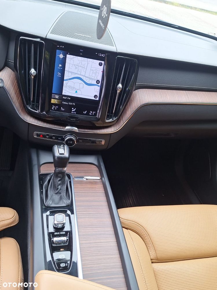Volvo XC 60 T5 AWD Inscription - 22