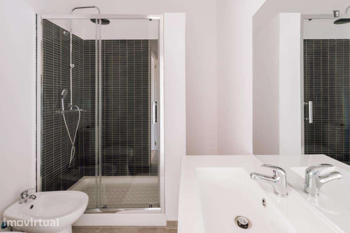 Apartamento com 5 quartos - localizado em Alvalade Lisbon - Grande imagem: 4/16