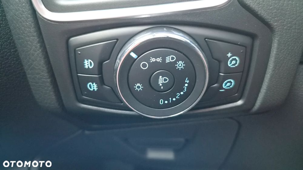 Ford Focus 1.6 EcoBoost Start-Stopp-System Titanium - 22