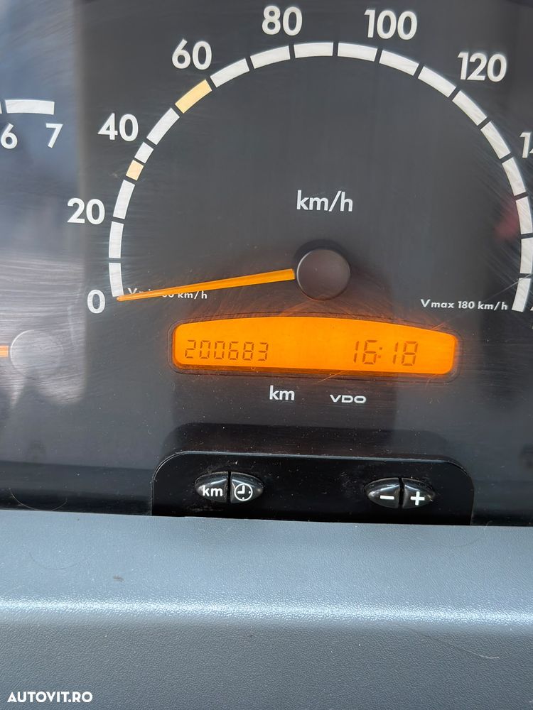 Mercedes-Benz Sprinter 208 CDI - 9