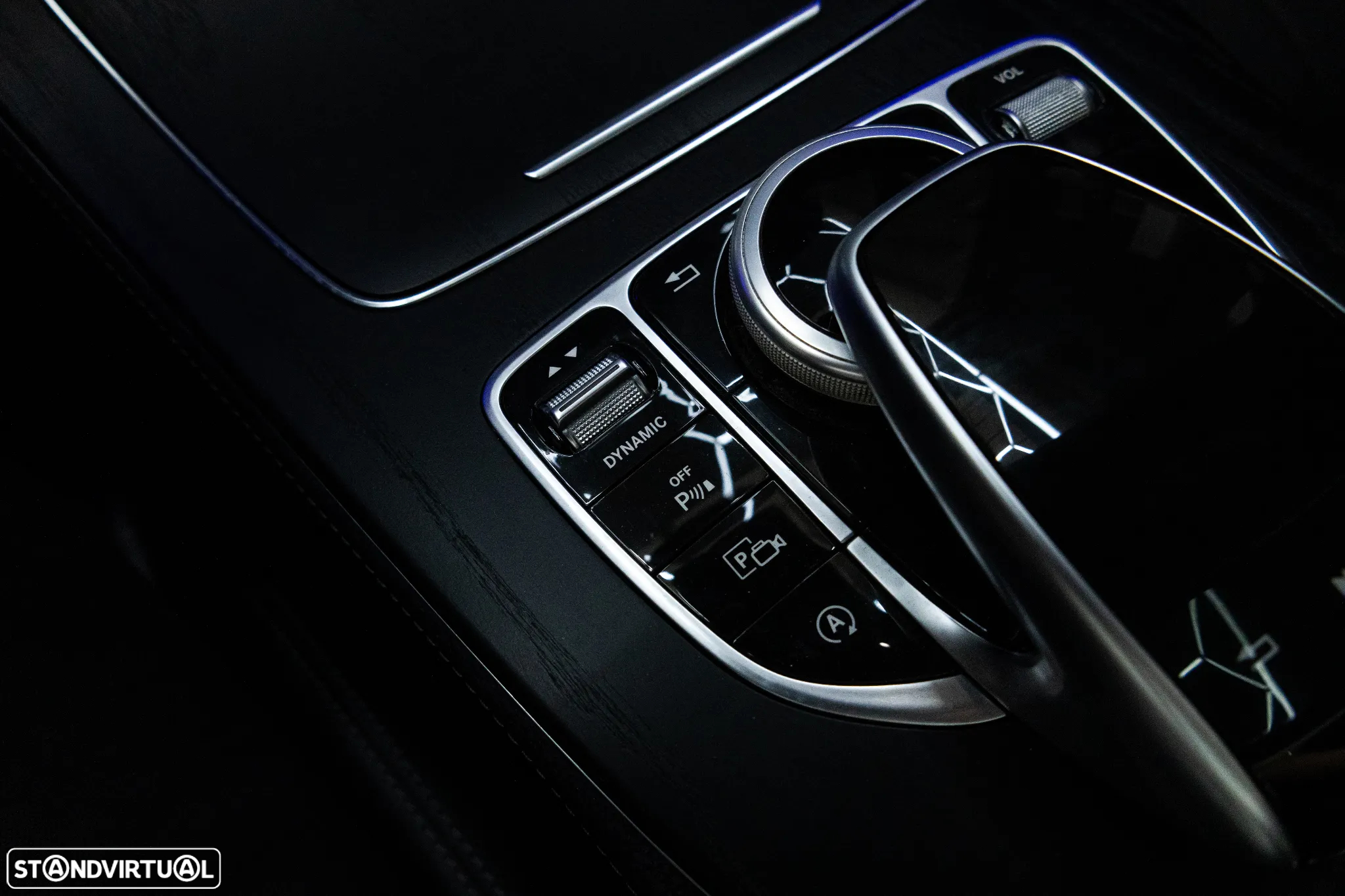 Mercedes-Benz E 220 d AMG Line - 29