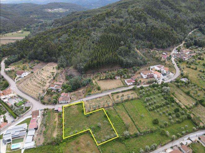 Terreno para construção com boas vistas numa localização sossegada jun - Grande imagem: 2/3