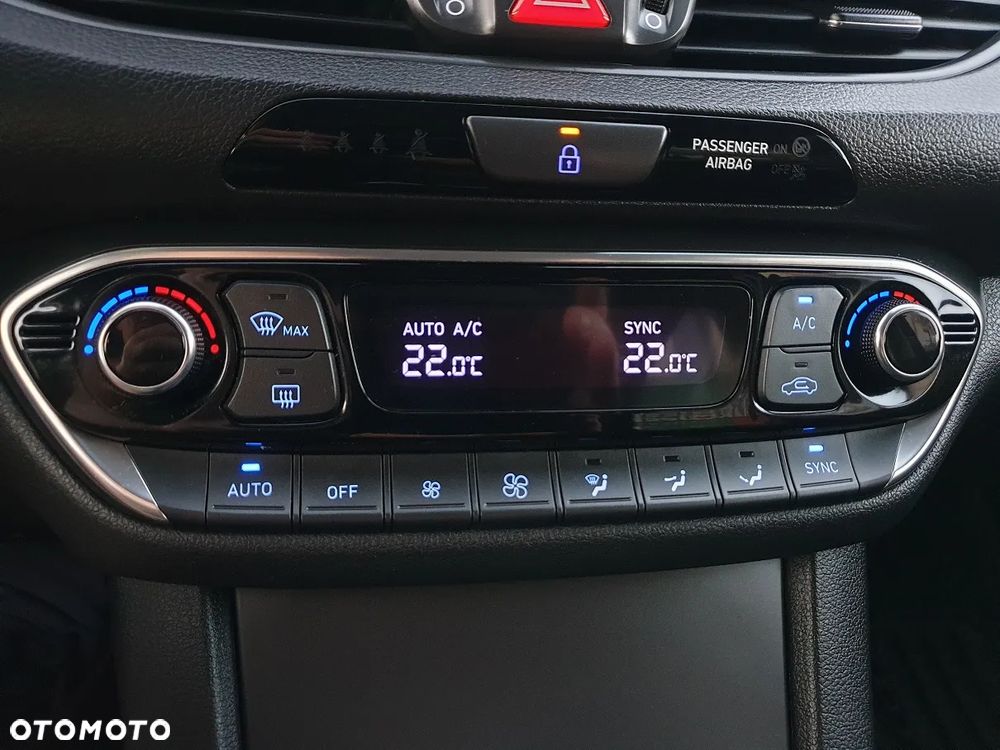 Hyundai i30 1.4 T-GDI Premiere Style - 24