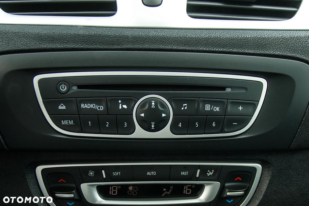 Renault Scenic TCe 130 Dynamique - 25