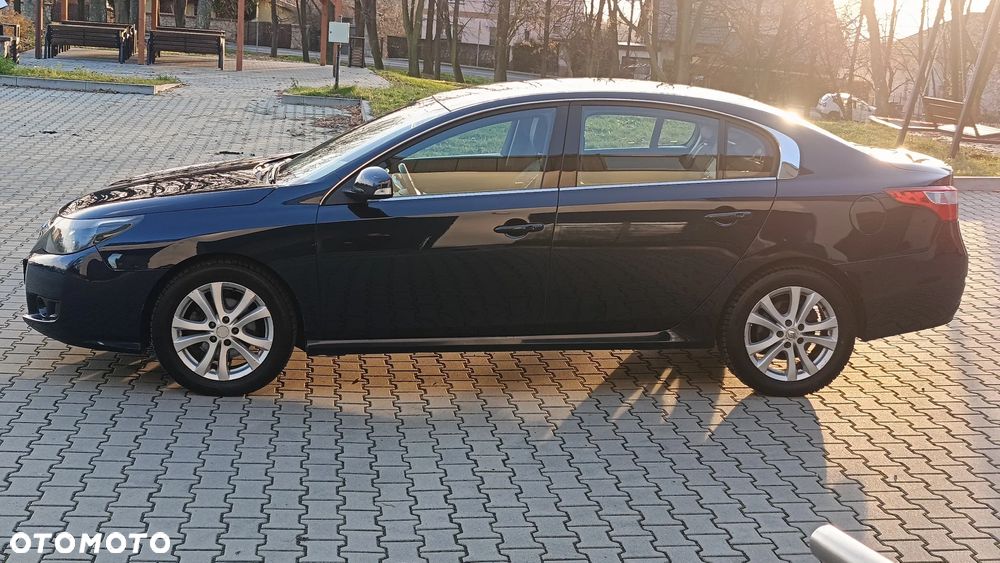 Renault Latitude - 8