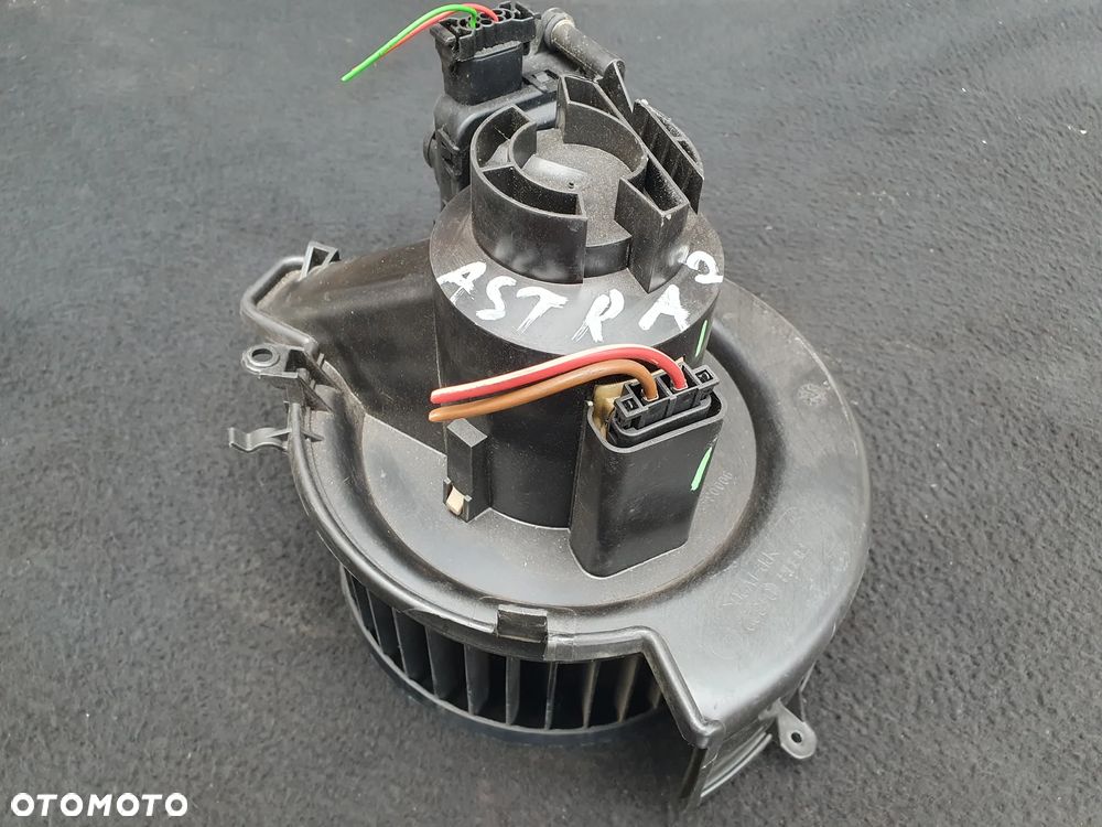 OPEL ASTRA II G WENTYLATOR DMUCHAWA NAWIEWU 9000348 BEHR Z SILNICZKIEM 0132801134 BOSCH POSIADAM 2S - 2