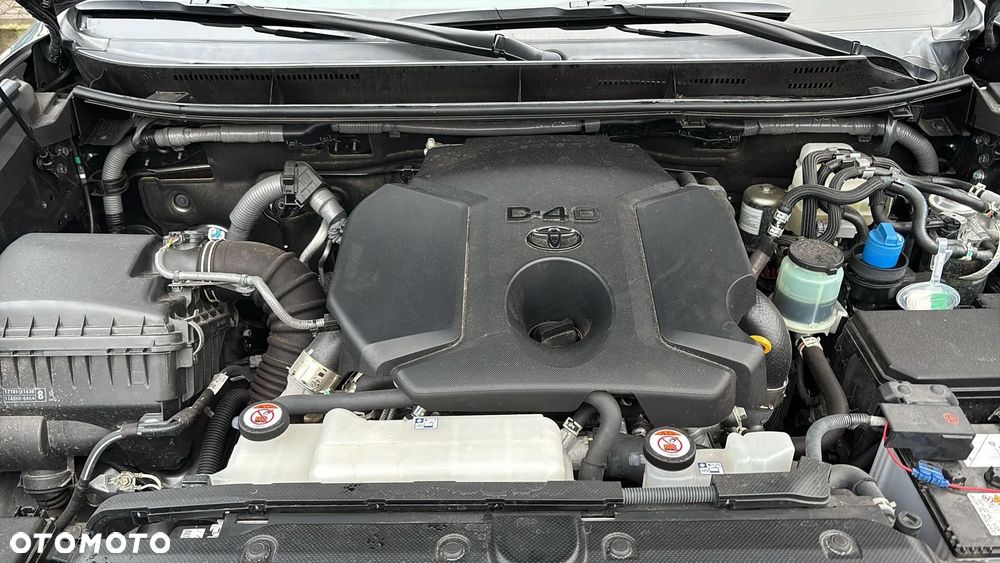 Toyota Land Cruiser LC 2.8 D-4D Prestige - 24