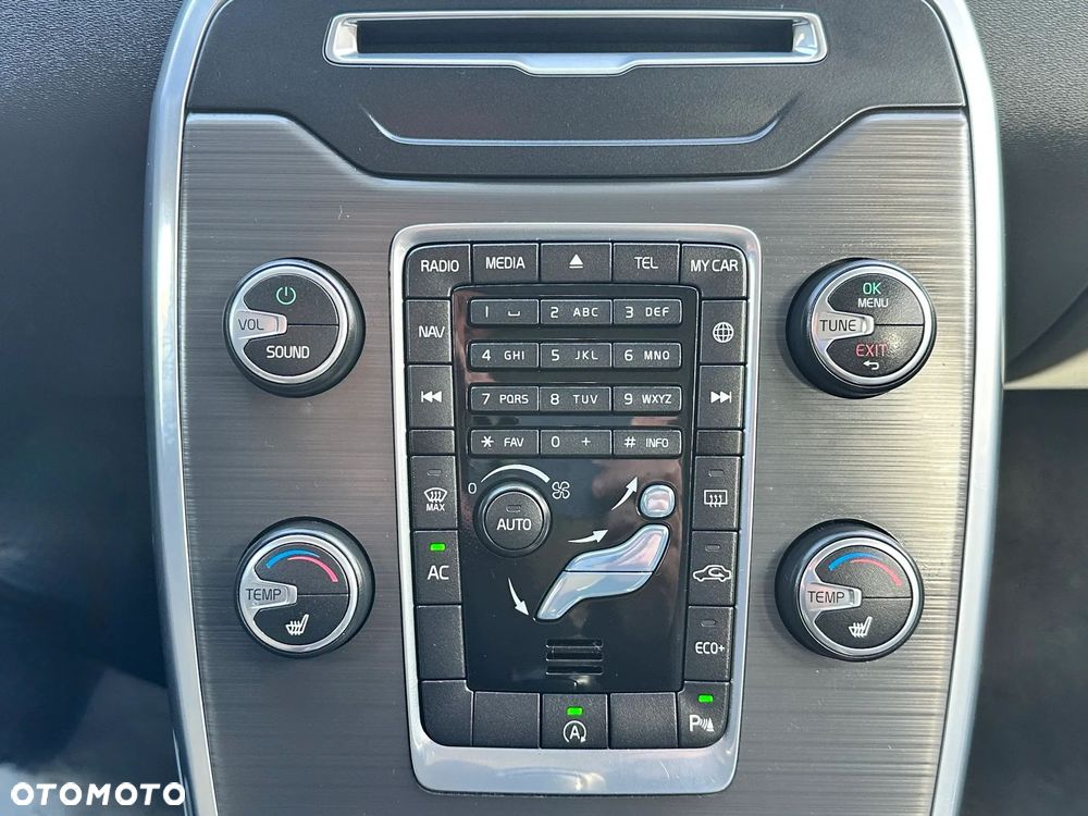 Volvo V70 D3 Geartronic Summum - 21