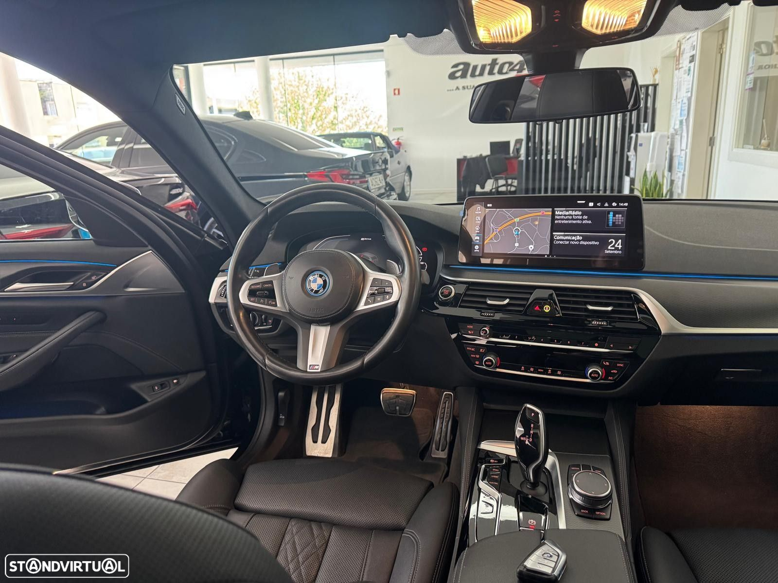 BMW 530 e Pack Desportivo M - 13