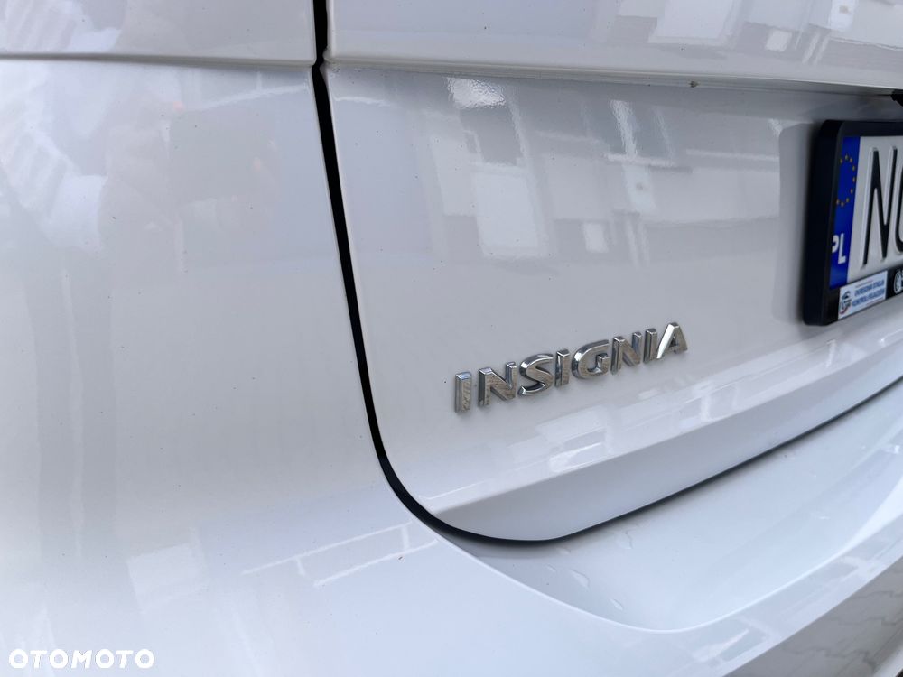 Opel Insignia - 11