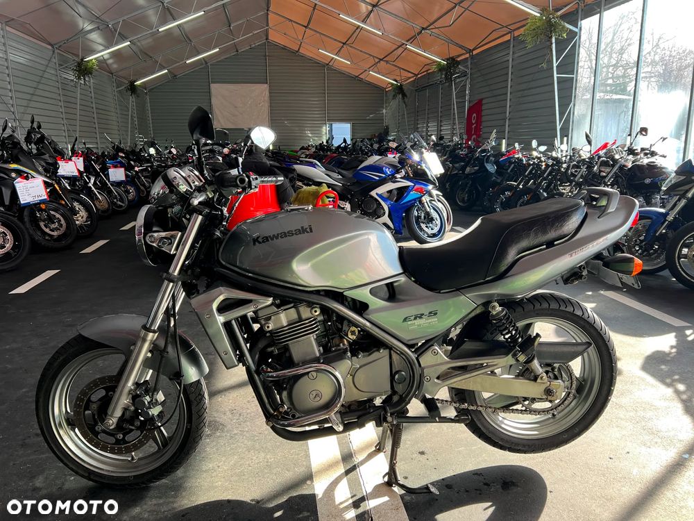 Kawasaki ER - 9