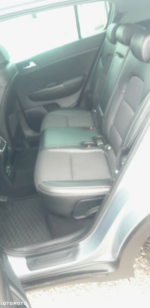 Kia Sportage 1.6 CRDI MHEV Black Edition 2WD DCT - 18