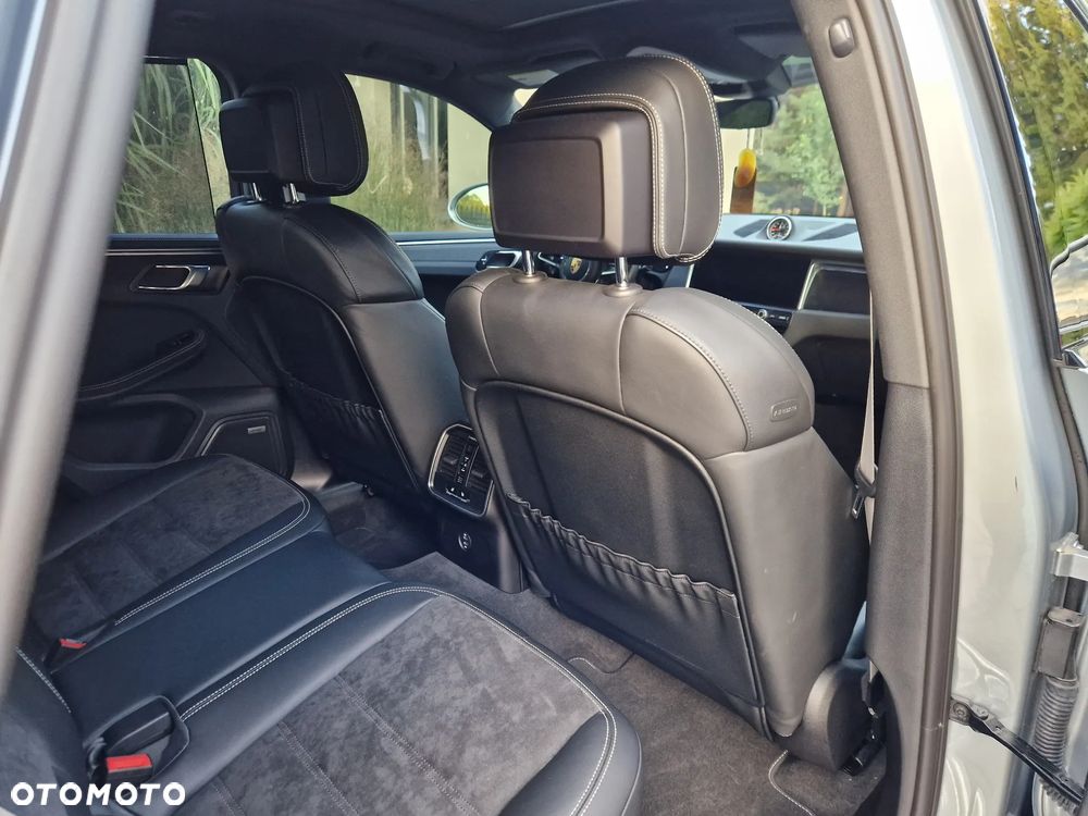Porsche Macan - 10