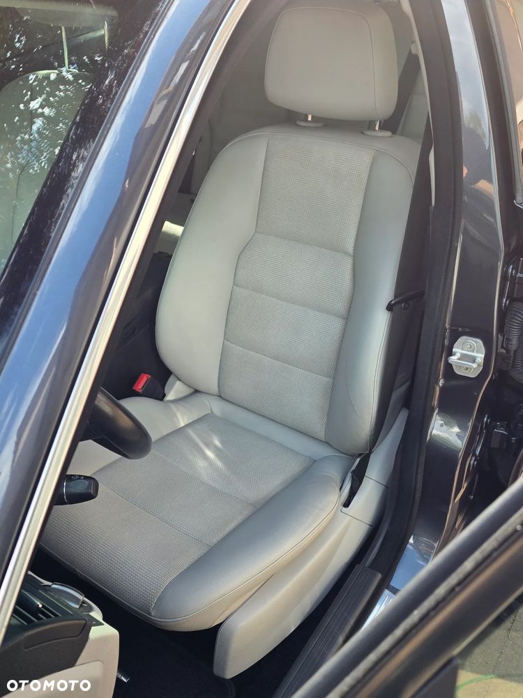 Mercedes-Benz Klasa C 280 Avantgarde Sport Edition + - 35