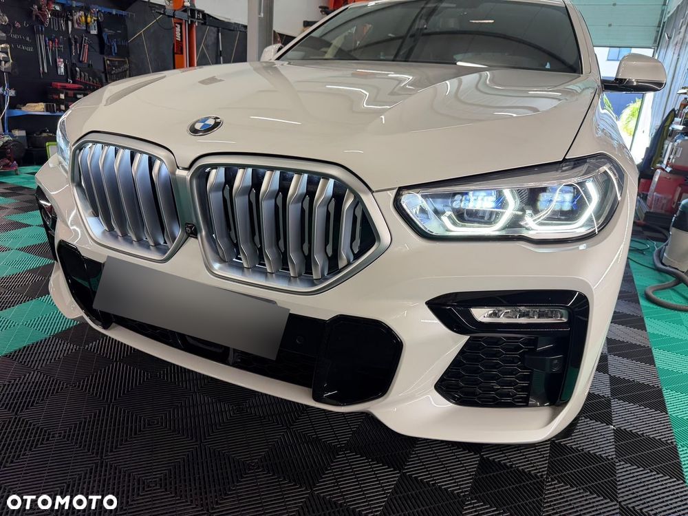 BMW X6 - 13