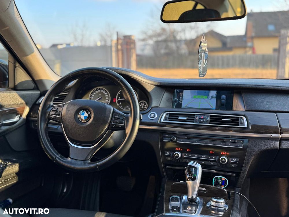 BMW Seria 7 730d Aut. - 17
