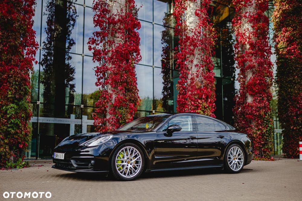 Porsche Panamera - 21