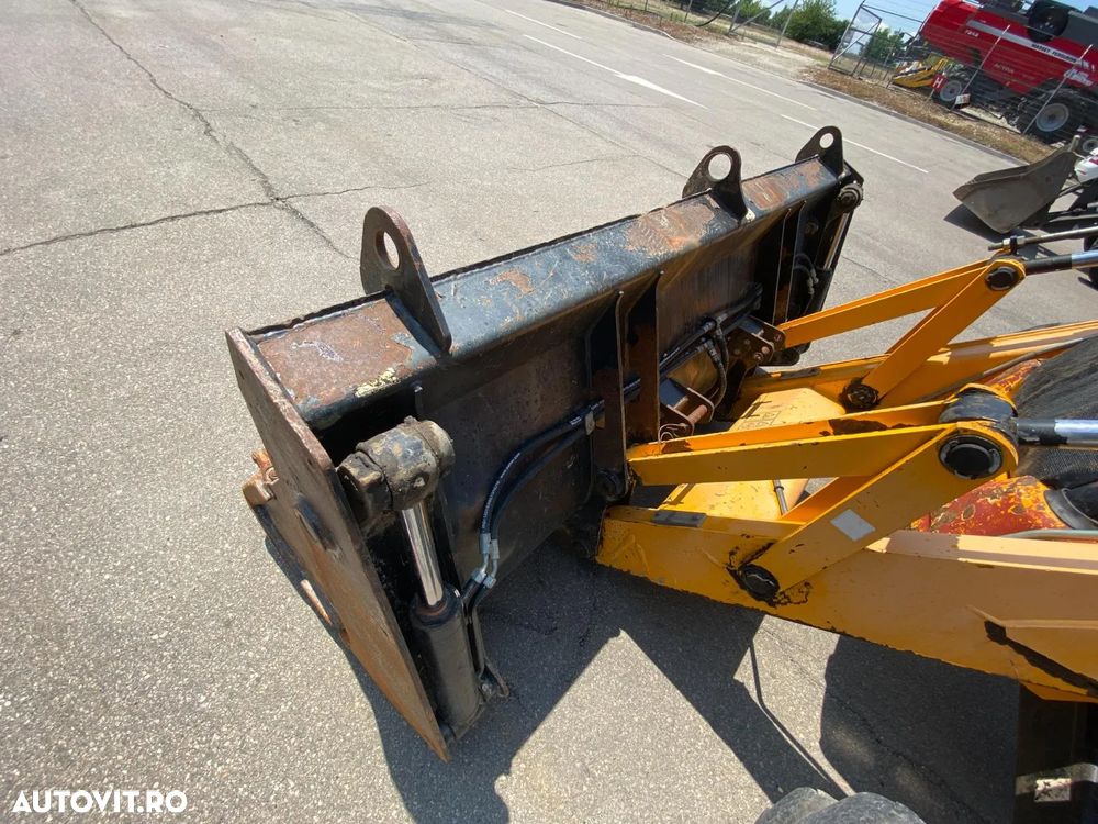 JCB 3CX ECO 4X4 BULDOEXCAVATOR - 17