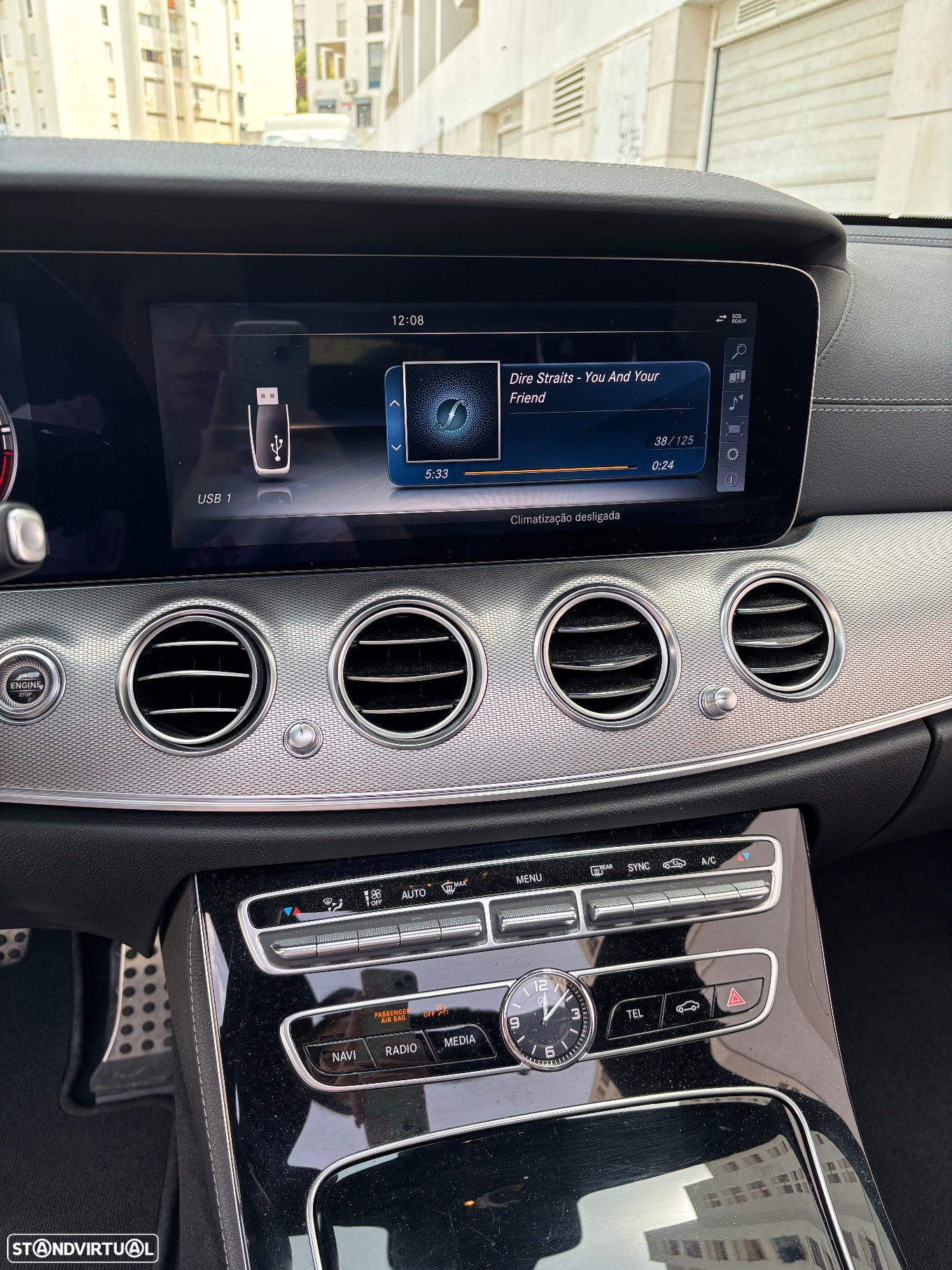 Mercedes-Benz E 220 d AMG - 11