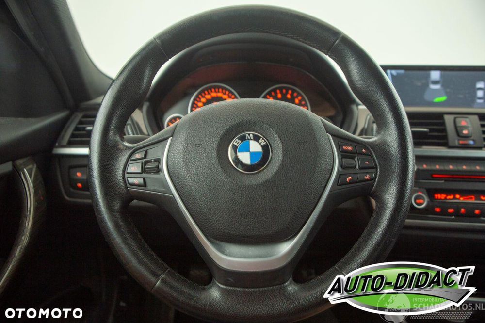 BMW Seria 3 - 35