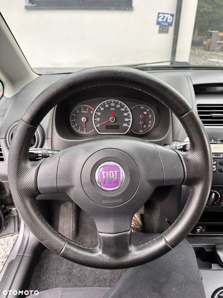 Fiat Sedici 1.6 16V 4x2 Dynamic Plus - 27