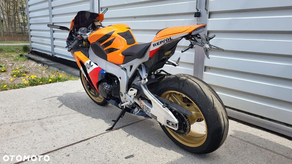Honda CBR - 7