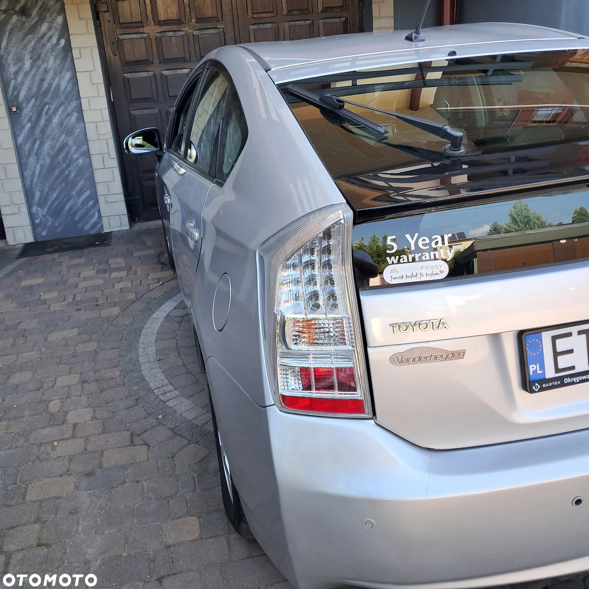 Toyota Prius - 13