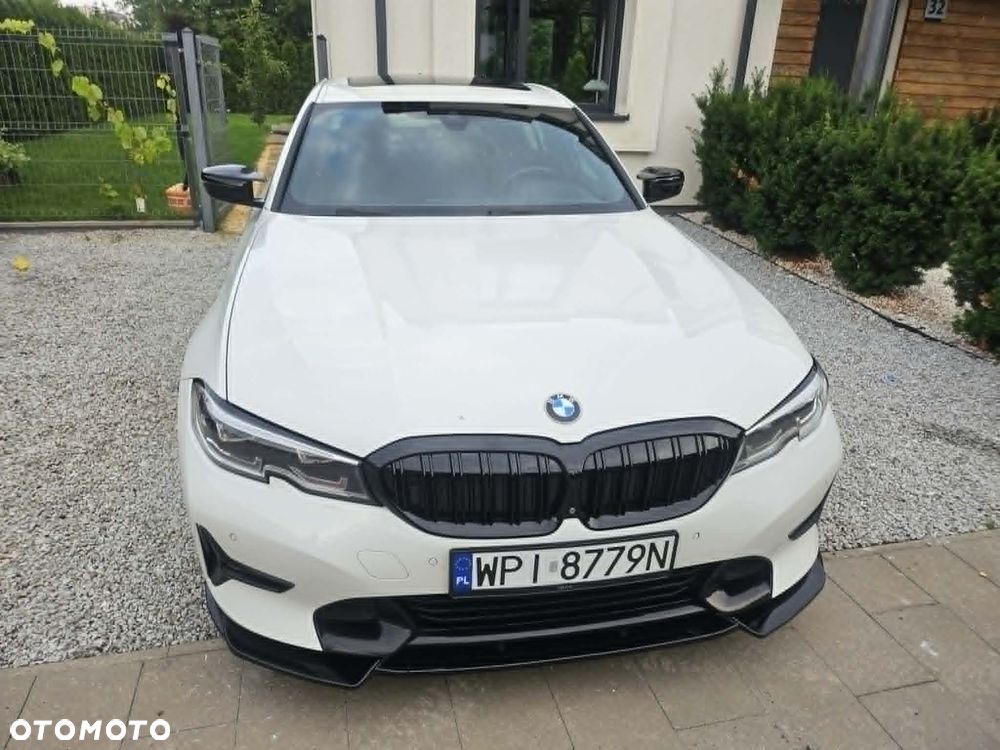 BMW Seria 3 330i Luxury Line sport - 3