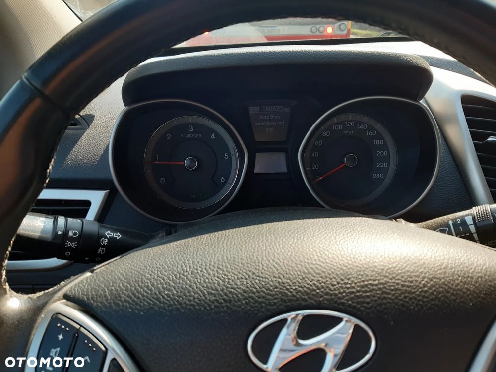 Hyundai i30 1.6 D Comfort - 6