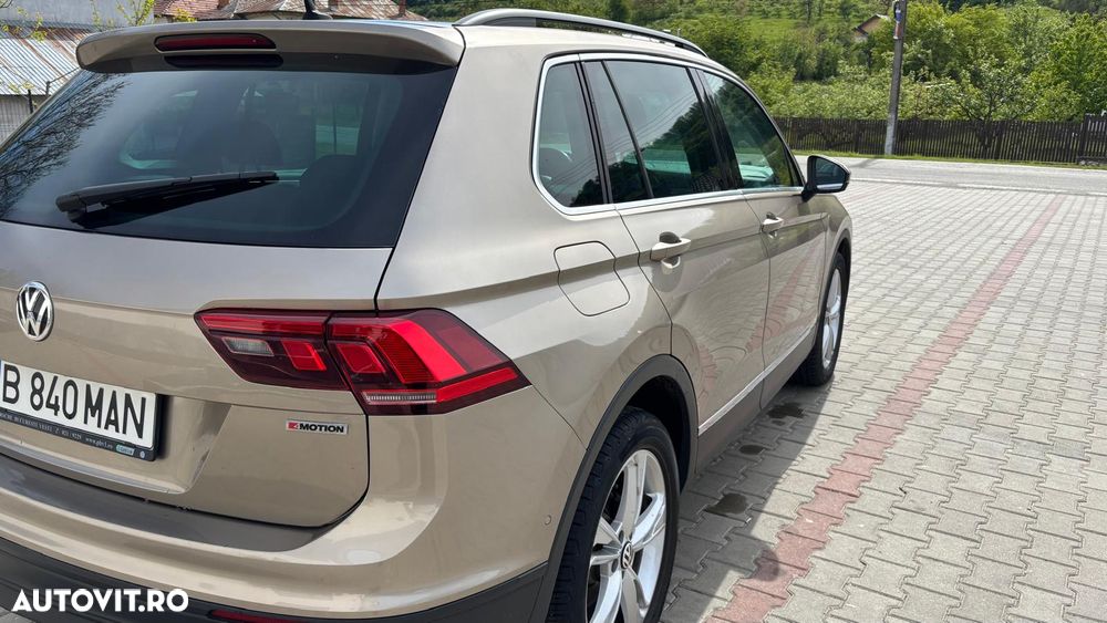 Volkswagen Tiguan 2.0 TDI DPF DSG 4Mot Comfortline - 24