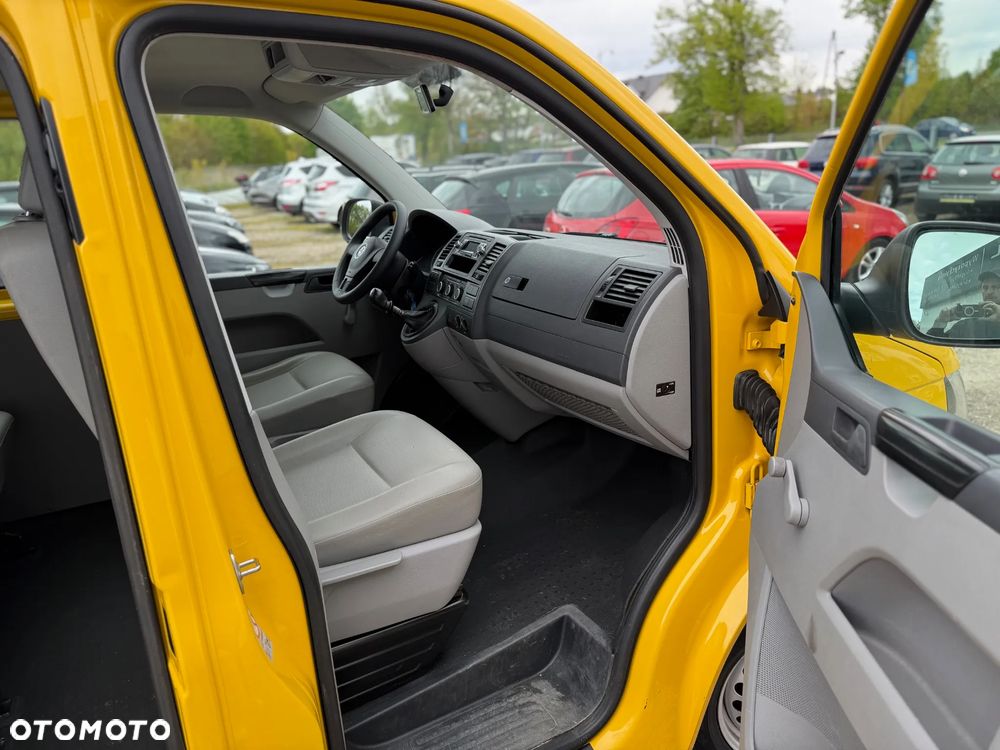 Volkswagen Transporter T5 TDI L1H1 - 17