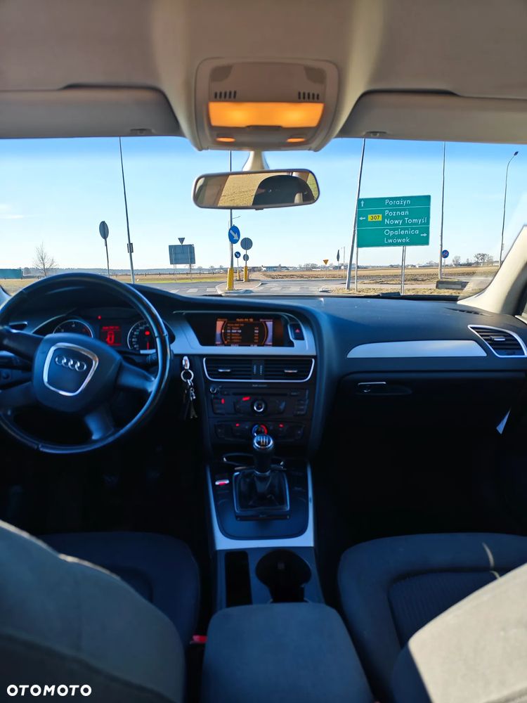 Audi A4 Avant 2.0 TDI - 15