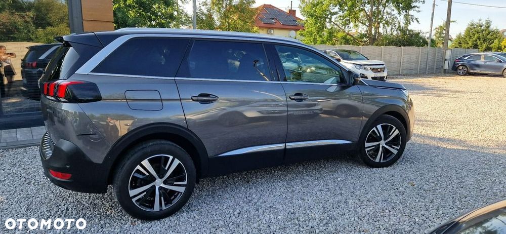 Peugeot 5008 - 11