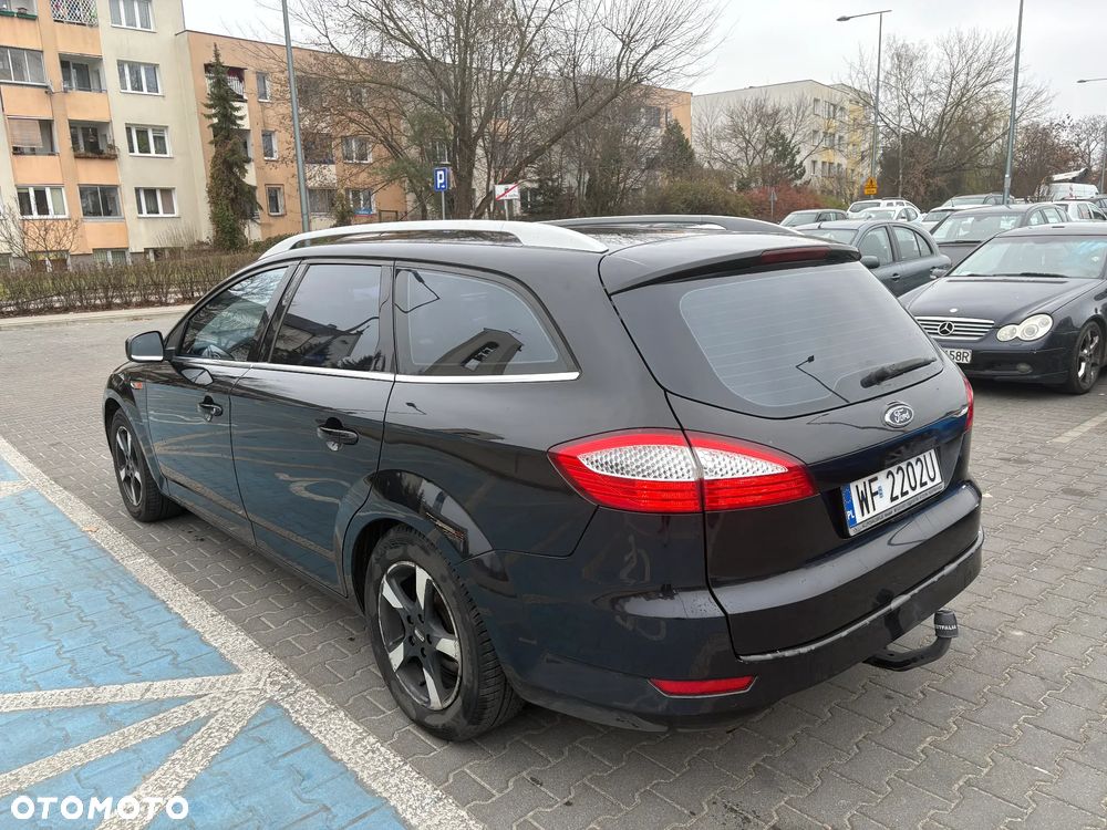 Ford Mondeo 2.0 Ambiente - 5