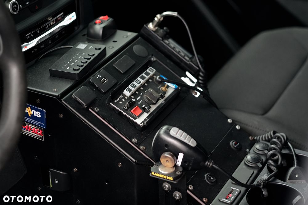 Ford Explorer - 27