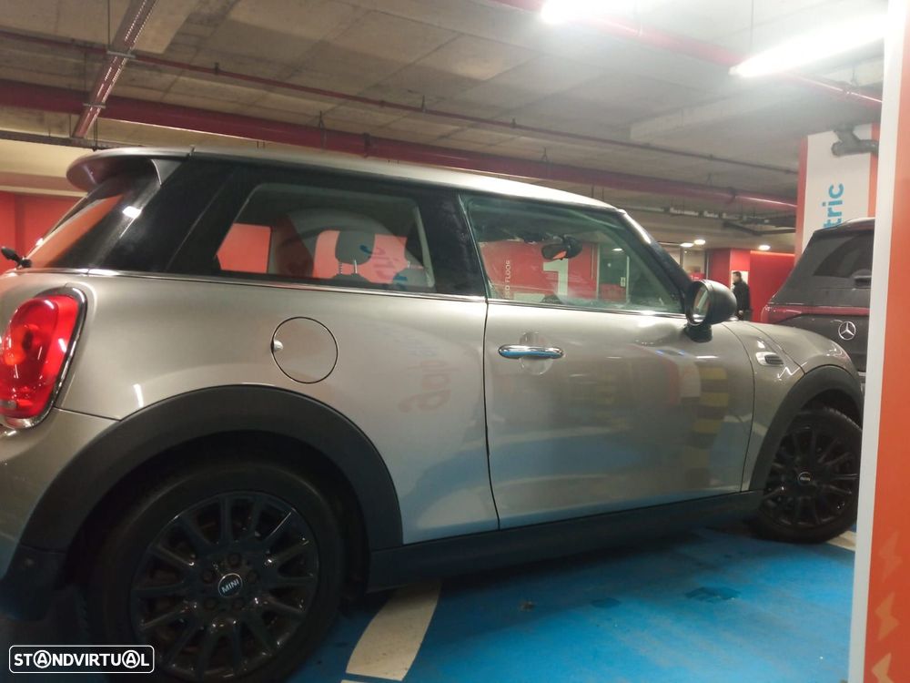 MINI 3 Portas One D - 8