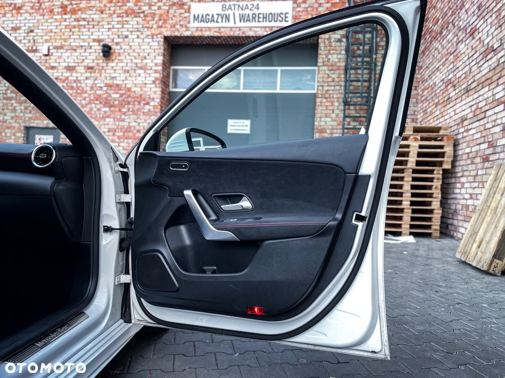 Mercedes-Benz Klasa A 180 7G-DCT AMG Line - 14