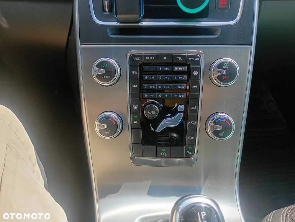Volvo S60 D3 Geartronic Momentum - 21