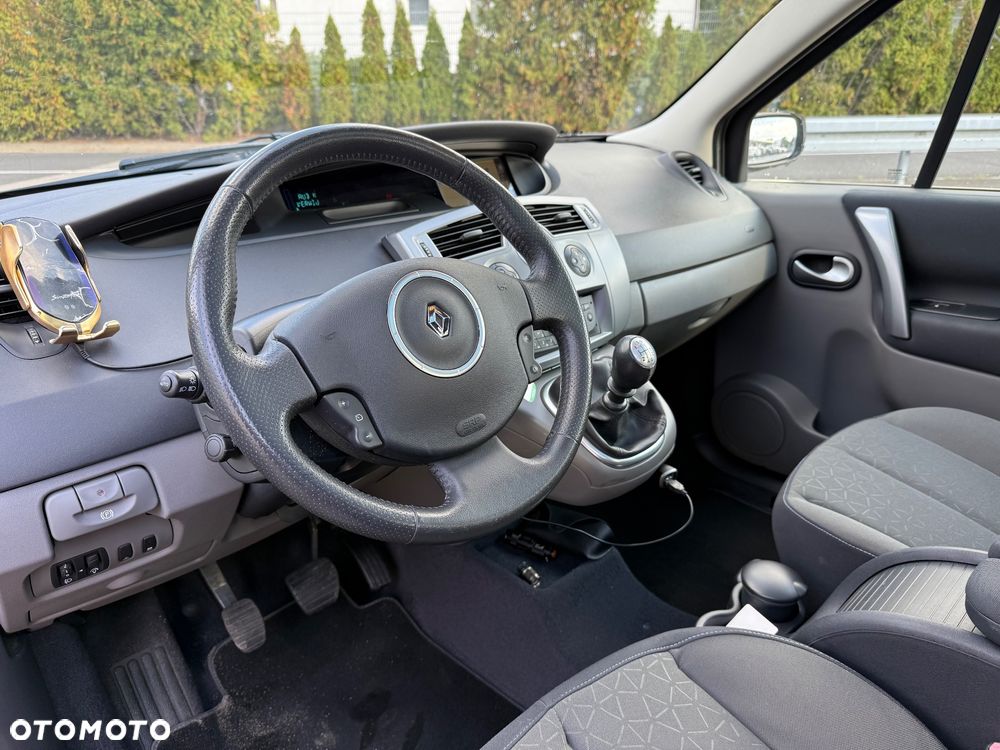 Renault Scenic 2.0 16V Privilege - 33