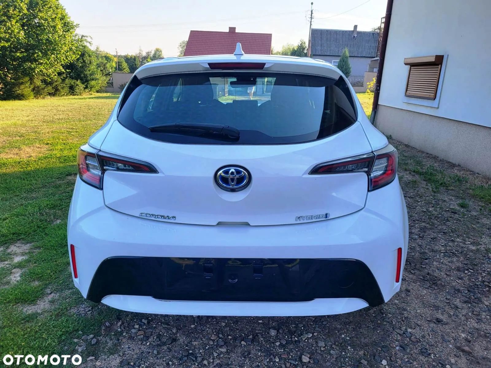 Toyota Corolla 1.8 Hybrid Comfort - 1